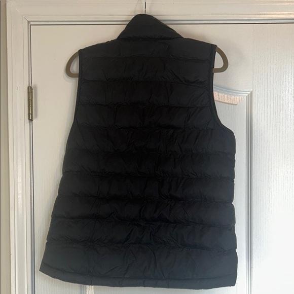 Black Puffer Vest - Picture 2 of 3